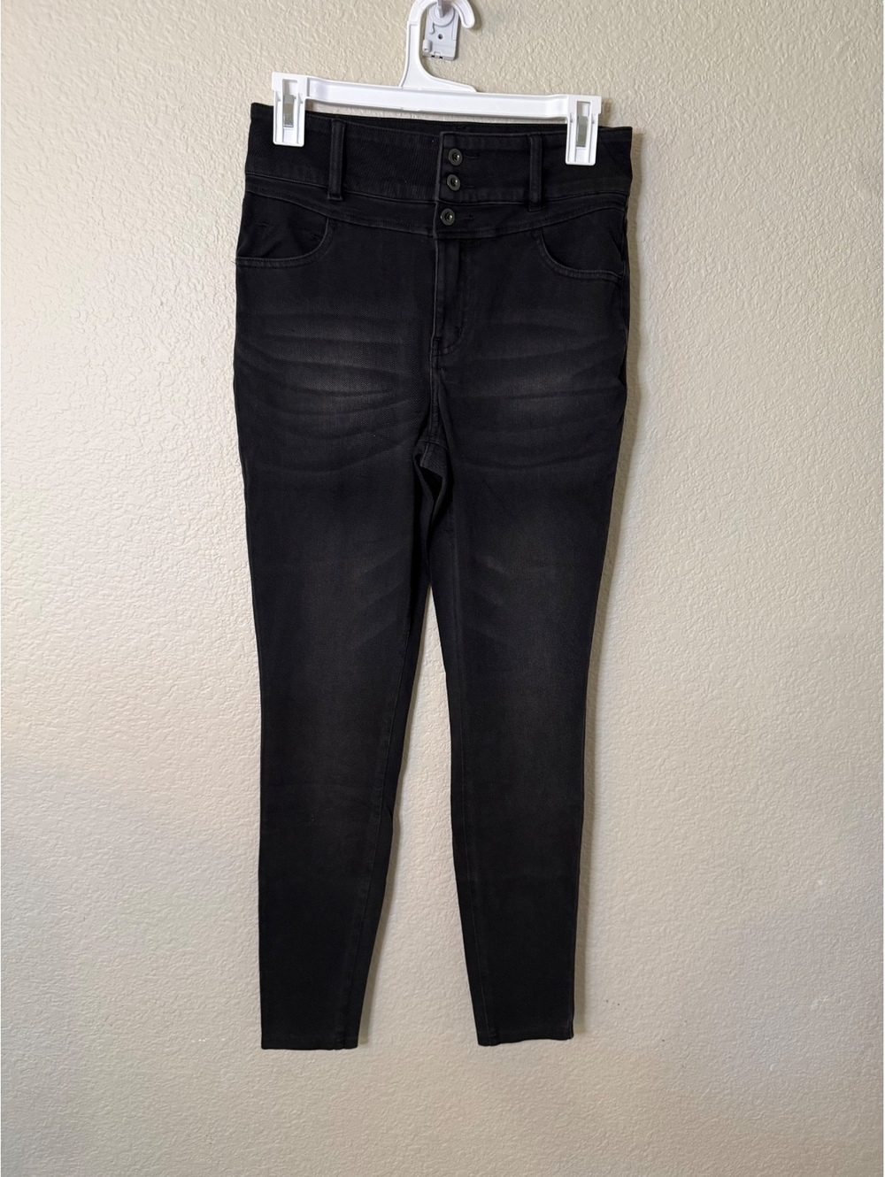 Halara Small Regular Black Wash Skinny Denim